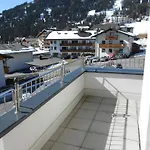 Aparthaus Gondeblick * فس